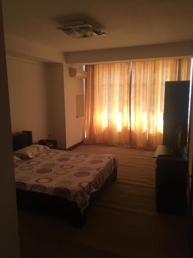 Hotel Dinastia Piteşti Extérieur photo