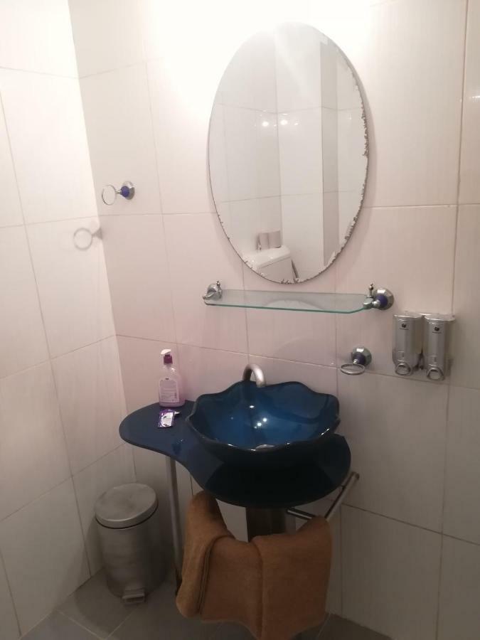 Hotel Dinastia Piteşti Extérieur photo